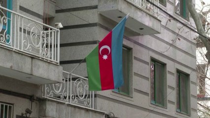 تعرض سفارة أذربيجان بطهران لهجوم مسلح أسفر عن مقتل رئيس أمنها