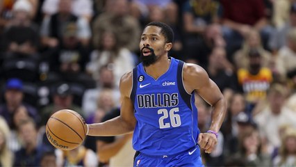 Mavericks Defeat Suns Despite Losing Luka In 1st Quarter