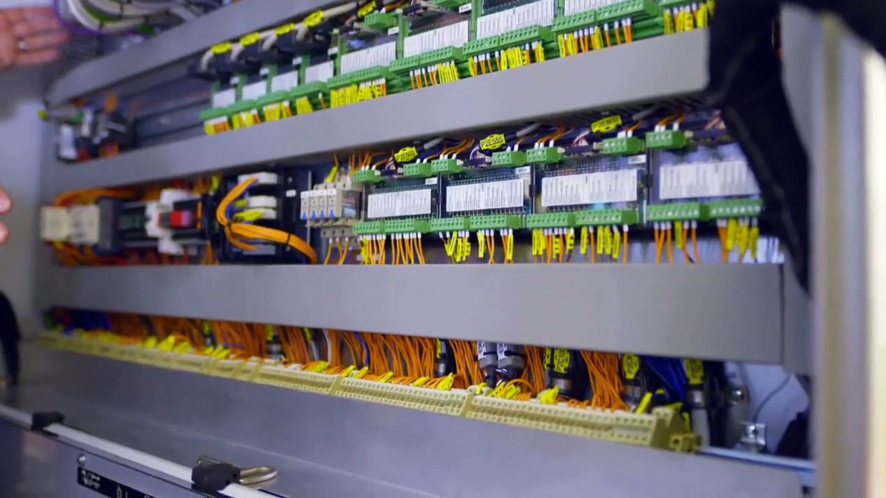 Extreme Ice Machines - Se1 - Ep08 - Hi-Tech Mega Marvels HD Watch