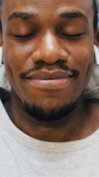 Un institut français recherche des volontaires pour rester allongé pendant deux mois pour 18.000 euros (3)