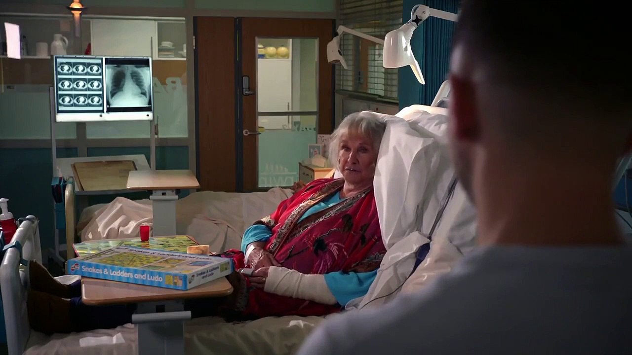 Holby City - Se20 - Ep11 - The L Word HD Watch