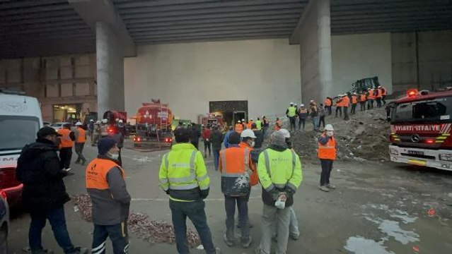 İSTANBUL FİNANS MERKEZİ İNŞAATINDA YANGIN; 3 İŞÇİ DUMANDAN ETKİLENDİ