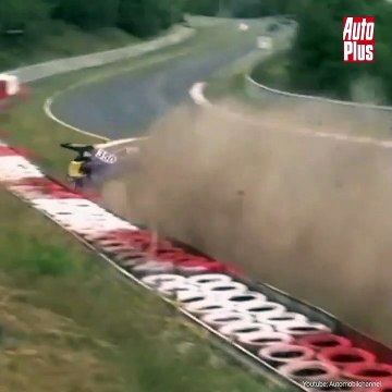 Top des crashs et fails sur le Nürburgring [PARTIE. 4]