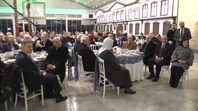 Kurtulmuş : Sözü güçlü, gücü etkili bir Türkiye'yi kurmak boynumuzun borcudur