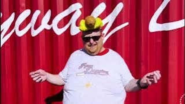 Raw Dogging at Johnny Prince's Bayway Diner