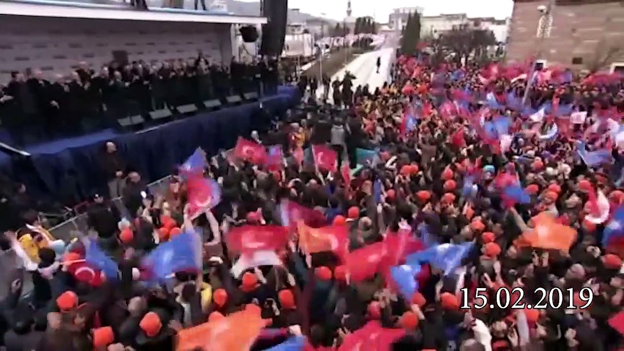 AKP'nin "Nereden Nereye" şarkısı gitti "Duyanlara Duymayanlara" geldi