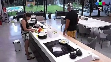 "Me estoy enamorando de vos": el sueño "hot" de Alfa con su ex y Camila