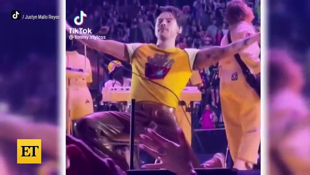 Harry Styles RIPS His Pants MidConcert in Front of First Celeb Crush Jennifer A video Dailymotion