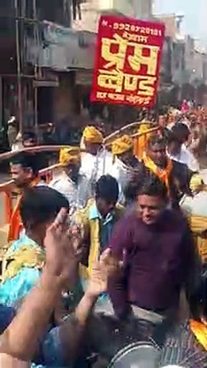 खंडेलवाल समाज ने मनाया बसंतोत्सव, निकाली शोभाया...