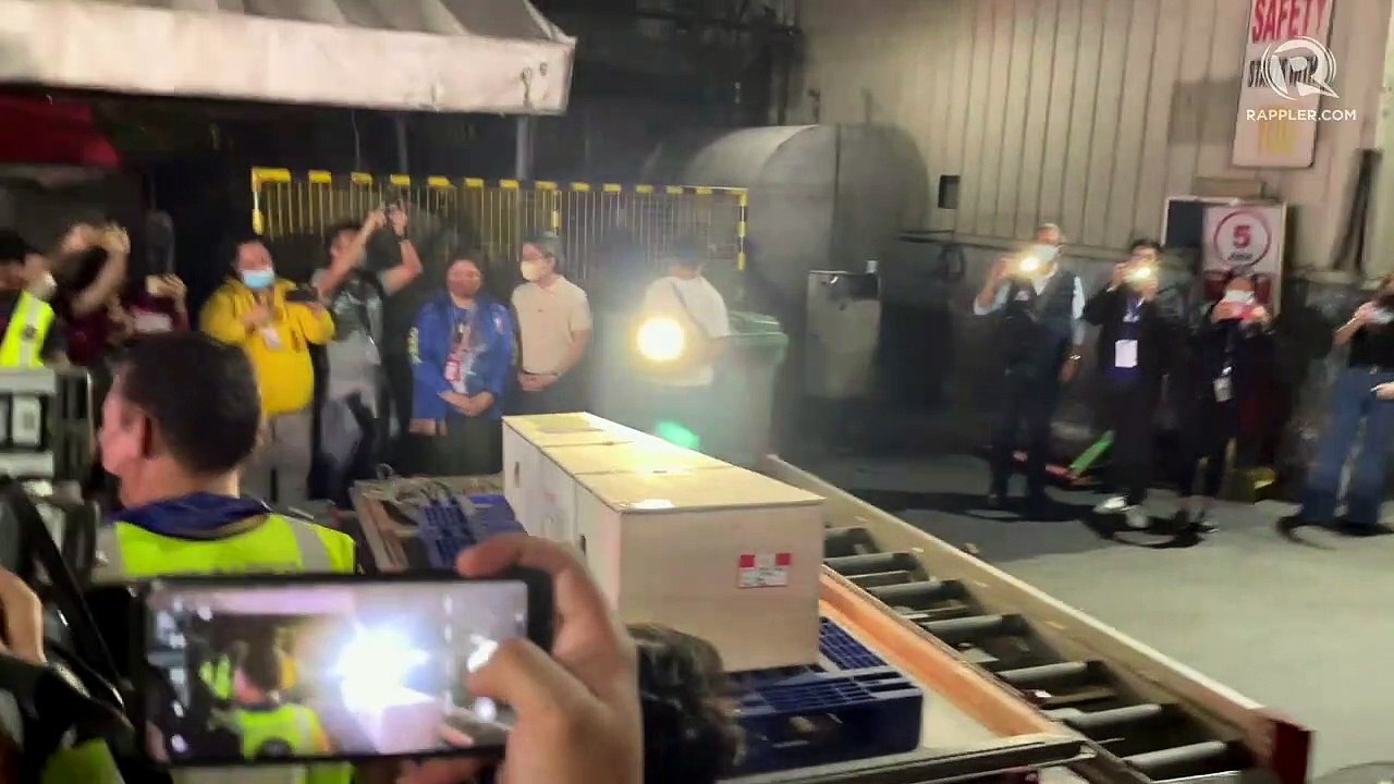 Remains of slain OFW Jullebee Ranara arrive in the Philippines - video ...