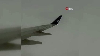 Antalya’da uçağa yıldırım isabet etti, o anlar kameraya yansıdı!