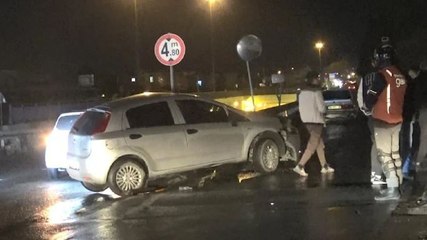 Avcılar’da iki otomobil çarpıştı: 2 yaralı