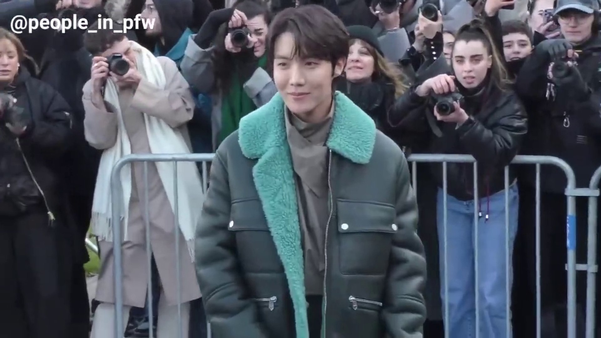 Bts J-Hope At 2023 Hermès Fashion Show! - Video Dailymotion