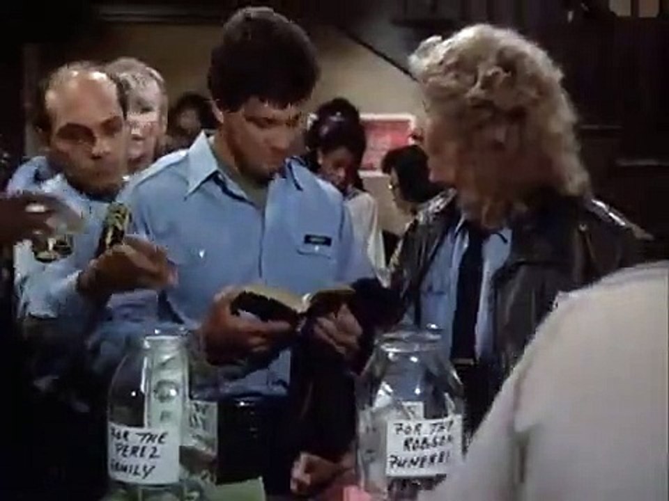 Hill Street Blues - Se4 - Ep06 - Praise Dilaudid HD Watch