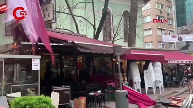 Beyoğlu Cihangir'de dehşet anları: Kafeye baltayla gelip saldırdı