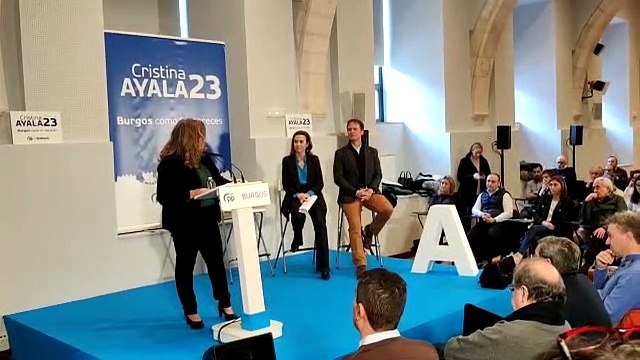 Cristina Ayala presenta su candidatura a la Alcaldía de Burgos