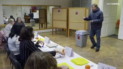 Video herunterladen: Президентские выборы в Чехии: заключительный день голосования