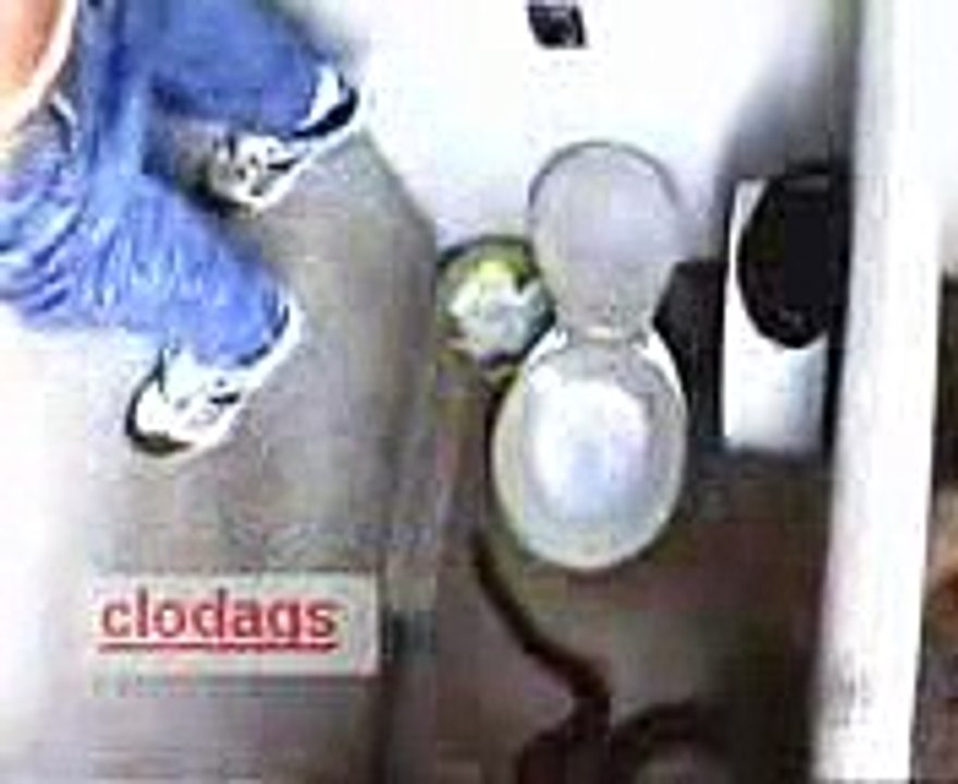 Bath room prank