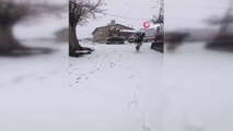 Kardan yolu kapanan köydeki kalp hastası, ekiplerin yarım saatlik çalışmasıyla hastaneye kaldırıldı