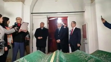 Kılıçdaroğlu, 'büyük dedem' dediği Seyyid Mahmud Hayrani Türbesi’ni ziyaret etti