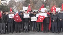 İsveç'te Kur'an-ı Kerim yakılması Konya'da protesto edildi