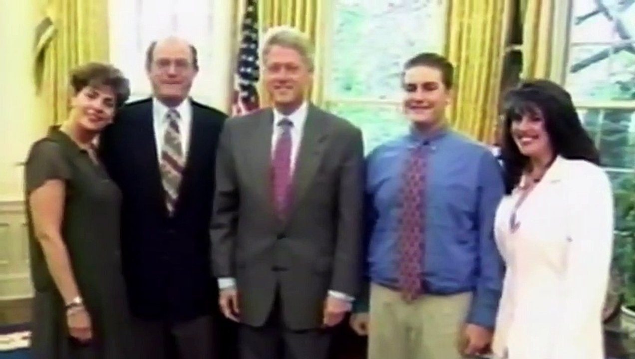 The Clinton Affair - Se1 - Ep03 - Mixed Messages HD Watch