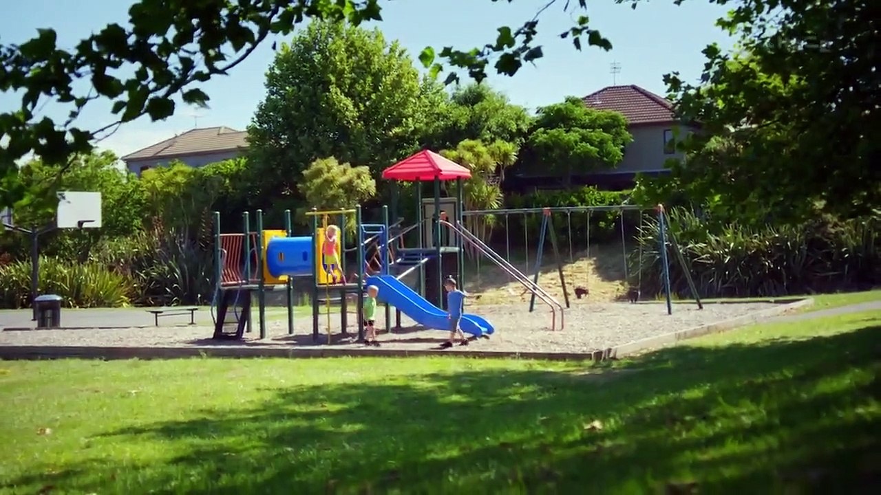 Funny Girls (NZ) - Se3 - Ep01 HD Watch