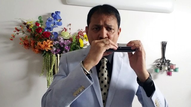 Hum pyar mein jalnewalo ko-Film Jailor 1958-Vintage Classic Song on Harmonica Live Performance by Mukund Kamdar