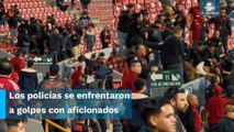 Se registra trifulca entre aficionados y policías en el Estadio Jalisco