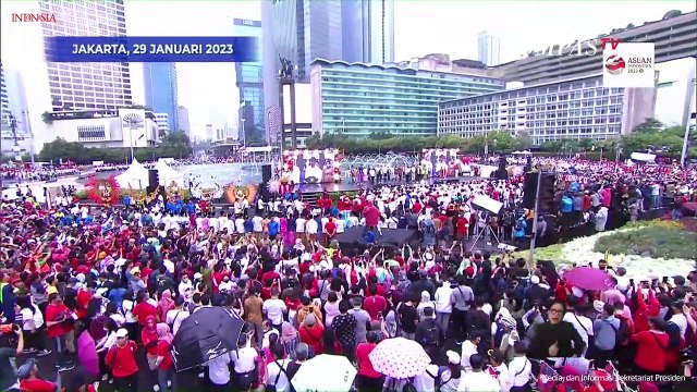 Jokowi Gowes dan Jalan Kaki ke Bundaran HI Jelang Kick Off Keketuaan ASEAN RI 2023