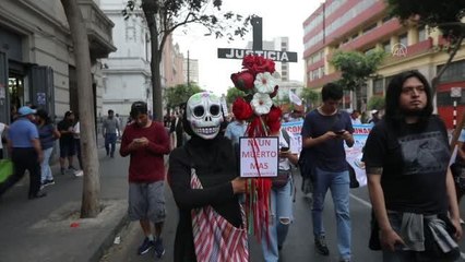 Peru'daki hükümet karşıtı gösteriler devam ediyor