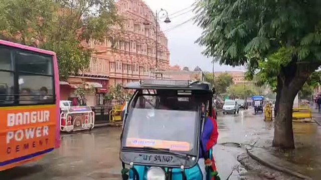 जयपुर में मावठ से गुड मॉर्निंग, सर्द हवाओं ने बढ़ाई ठिठुरन, देखें वीडियो