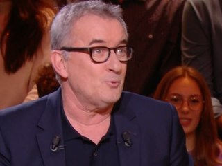 “Je suis d’une humeur exécrable” : Christophe Dechavanne vraiment pas heureux de fêter ses 65 ans, il le fait savoir sur le plateau de Quelle époque