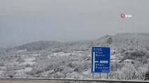 Karabük-Bartın karayolunda kar yağışı etkili oluyor
