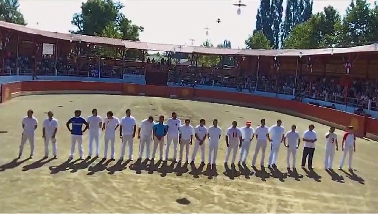 21.08.10 Rions des Landes L'Entrée des Raseteurs