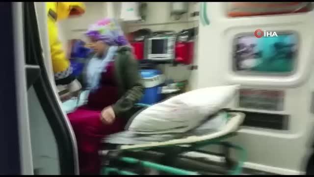 Siirt'te kar yolları kapattı, doğum sancısı çeken kadın kurtarıldı