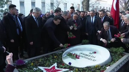 Destici, Muhsin Yazıcıoğlu'nun Tacettin Dergâhındaki kabrini ziyaret etti