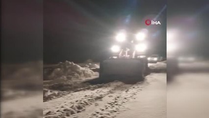 Hamile kadın 4 saatlik karla mücadele sonucu hastaneye yetiştirildi