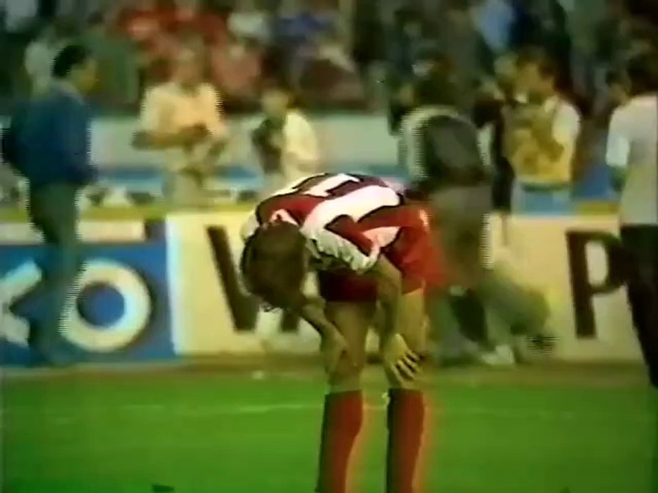 Crvena Zvezda - Benfica 3-2 (1984) snimak utakmice