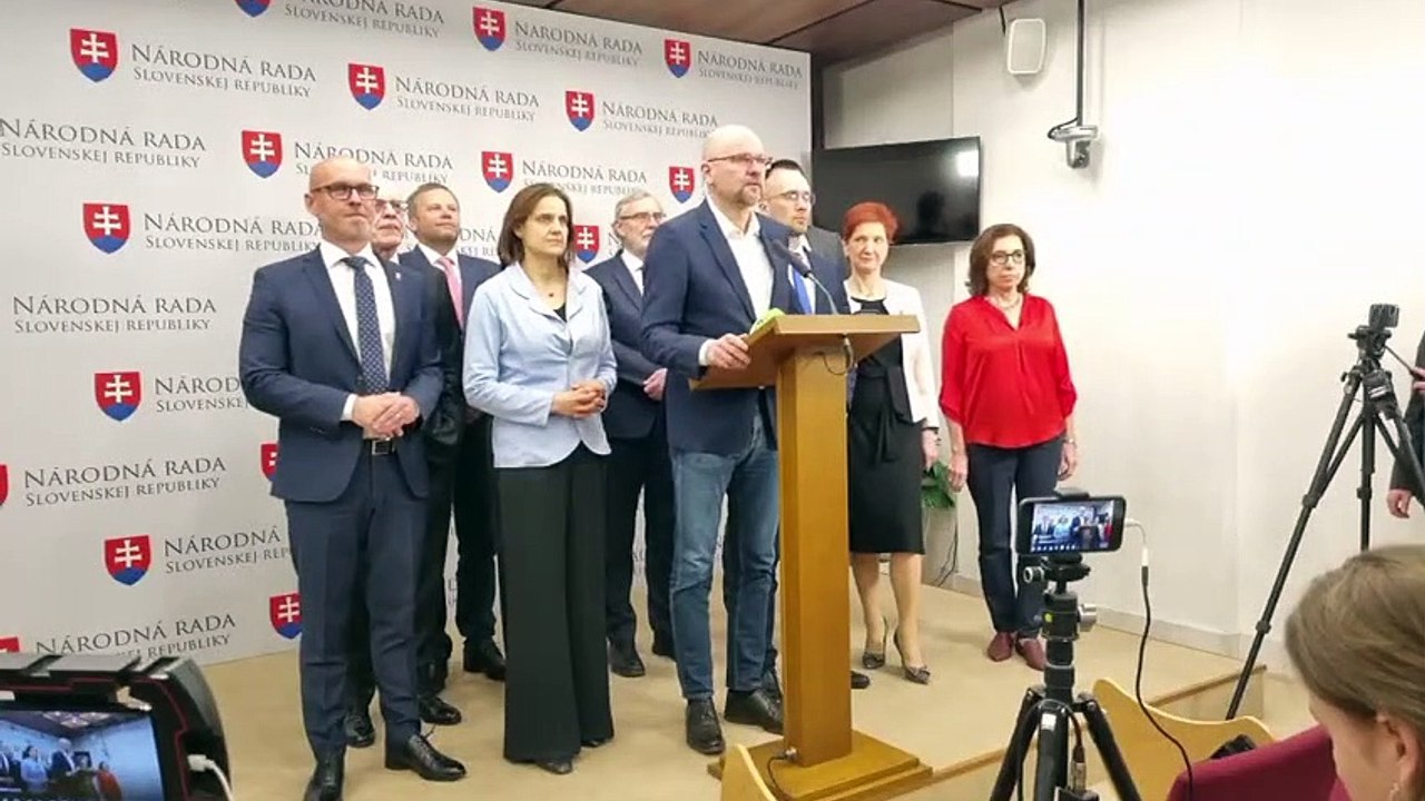ZÁZNAM: SAS k schváleniu termínu predčasných volieb
