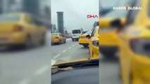 Ataşehir'de 2 taksi şoförü, bekleme noktası nedeniyle birbirine girdi