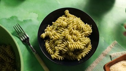 How to Make Pesto Pasta
