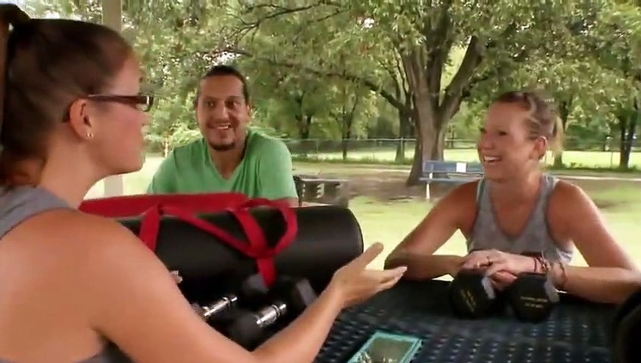 Texas Flip and Move - Se7 - Ep08 - Paige and Raf's Fitness Farmhouse HD Watch