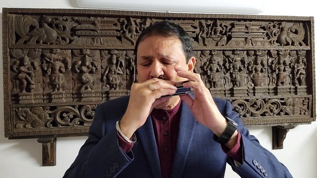 Humdam Mere-Film Mere Sanam 1965-Vintage Classic Song on Harmonica Live Performance by Mukund Kamdar