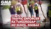 Traffic enforcer na tumanggap ng suhol, sinibak | GMA News Feed