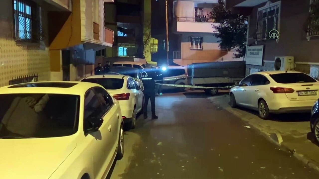 Esenler'de boşanma aşamasındaki eşi tarafından silahla vurulan kadın öldü