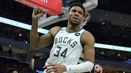 Play of the Day: Giannis Antetokounmpo