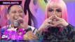 Jhong notices something on Vice Ganda's tongue | Girl On Fire