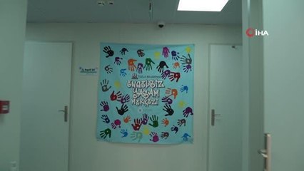 Tuzla Belediyesi Engelsiz Yaşam Merkezi'nde eğitimler aile sıcaklığında devam ediyor