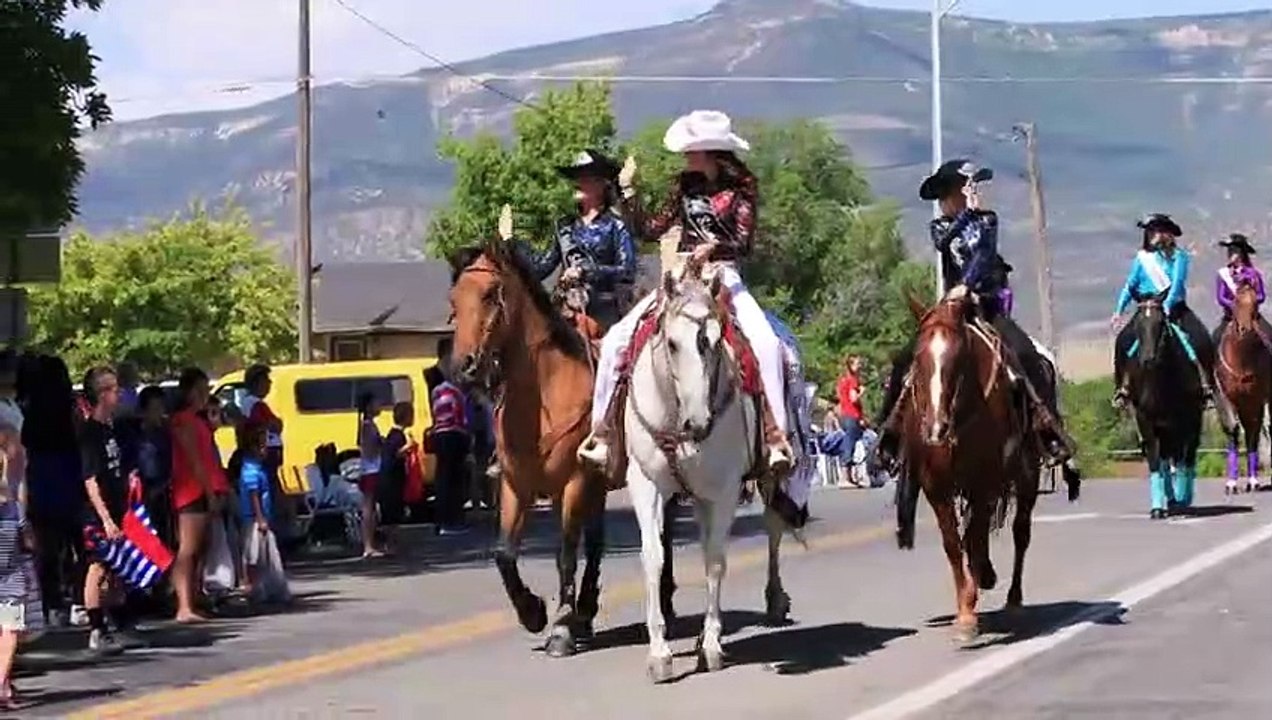 A Wedding and A Mur-'der - Se2 - Ep06 - Praying for Mur-'der HD Watch